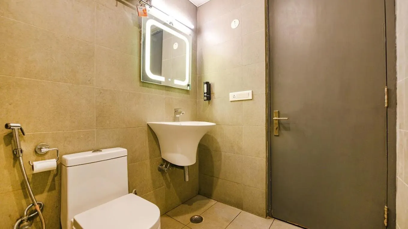 One Hotel-Golf Course Road Γκουργκάον