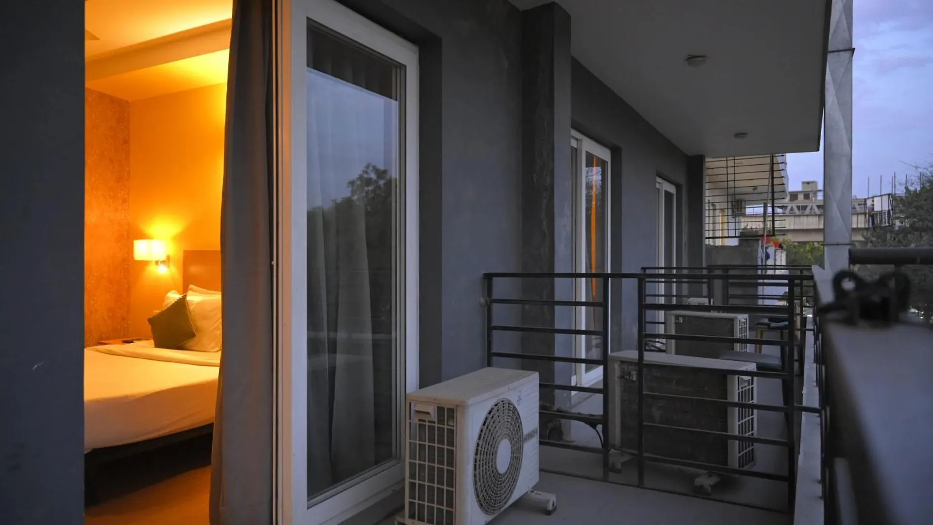 One Hotel-Golf Course Road Γκουργκάον Ινδία